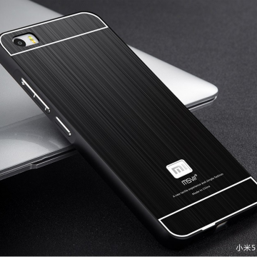 chehol-msvii-s-metallicheskoy-ramkoy-dly