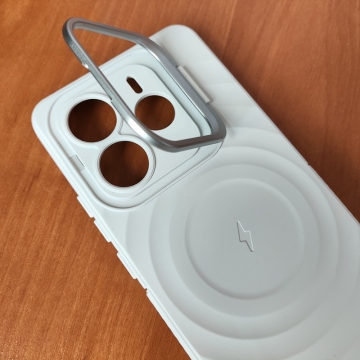 Чохол-накладка з відкидною підставкою для Xiaomi Redmi Note 14 5G, термополіуретан із м'якою підкладкою (флок), алюміній, текстура у вигляді концентричних кіл, відкидна алюмінієва рама блоку камер, підставка для перегляду відео, накладки на кнопки живлення та регулювання гучності, подвійний отвір для кріплення ремінця, Київ, Киев
