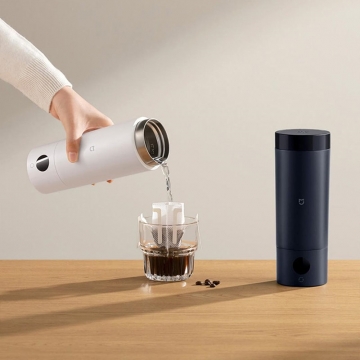 Електрична термокружка-кип’ятильник Xiaomi Mijia Portable Electric Cup 2, MJDRB02PL, колба з нержавіючої сталі AISI 316, 6-ступеневий термостат (нагрів води до 45°, 55°, 65°, 80°, 90°, 99°), функція підтримування потрібної температури до 12 годин, LED екран з відображенням температури води в реальному часі, ущільнювальне кільце в кришці запобігає протіканню води навіть при перегортанні пристрою догори дном, подвійна система безпеки проти тиску, об'єм 350 мл, 110 / 220 В, потужність 300 Вт, Київ, Киев