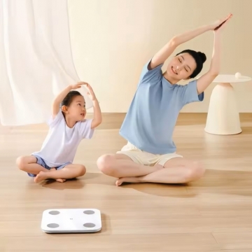 Характеристики розумних вагів Xiaomi Mijia Body Fat Scale S400, модель MJTZC01YM, загартоване скло, ABS пластик, 4 круглих електрода з нержавіючої сталі на поверхні, діапазон вимірювання ваги 100 г – 150 кг, керування Mi Home, вимірюють 25 показників (на основі зважування та двочастотного біоімпедансного аналіза), режим зважування малюка або хатньої тварини, легкі об’єкти від 100 г, контроль балансу тіла, гостьовий режим, параметри 36 людей, дисплей, bluetooth 5.0, Київ, Киев