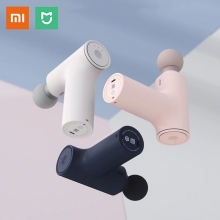 Перкуссионный массажёр Xiaomi Mijia Mini Fascia Gun, YMJM-M351, мощный бесщёточный двигатель, 3 скорости, 2500 об./ мин., умная система распознавания силы нажатия (при более сильном надавливании на мышцу автоматически увеличивается мощность двигателя, результатом чего является более глубокий массаж), световое кольцо информирует о силе массажа, в комплекте 3 насадки, уровень шума: до 40 дБ,аккумулятор 2600 мА/ч, хватает на 13 ч работы на первой скорости, быстрая зарядка 18 Вт, USB Type-C, Киев